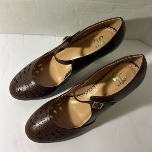 JC  Women’s Brown Shoes Size 10. Mary Jane .